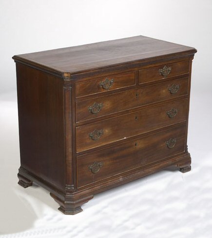 A small George III period mahogany chest