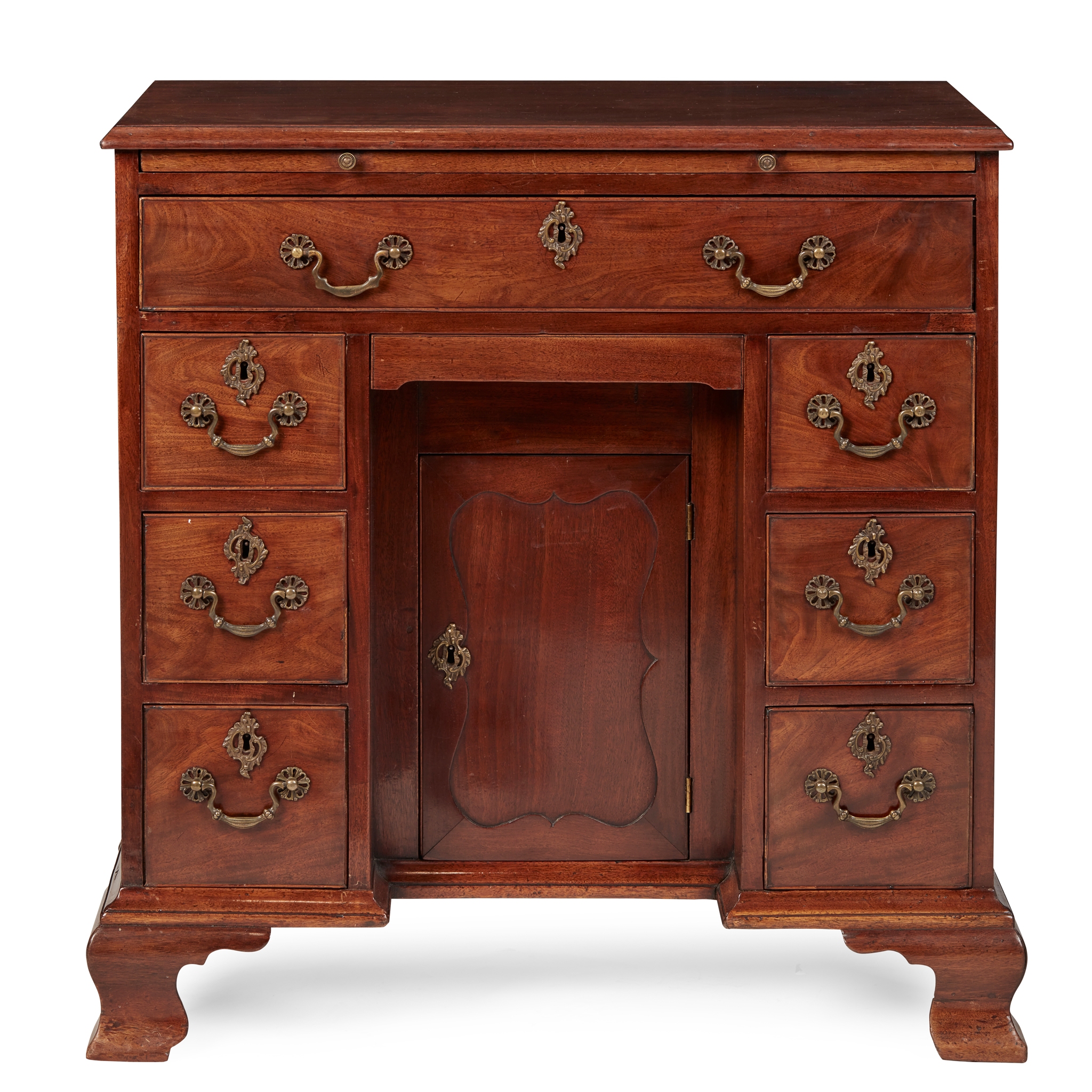 GEORGE III MAHOGANY KNEEHOLE DRESSING TABLE