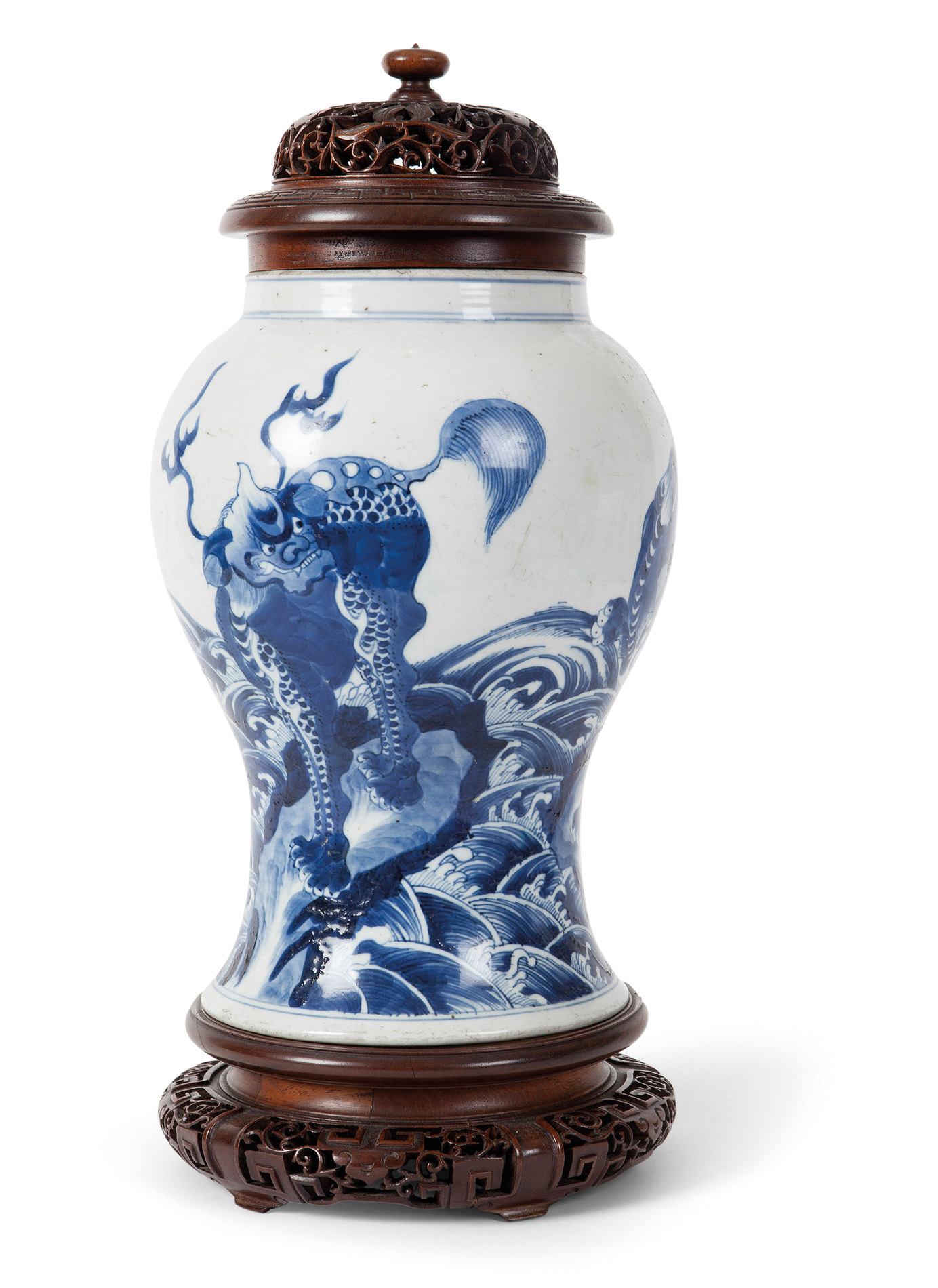 A BLUE AND WHITE VASE