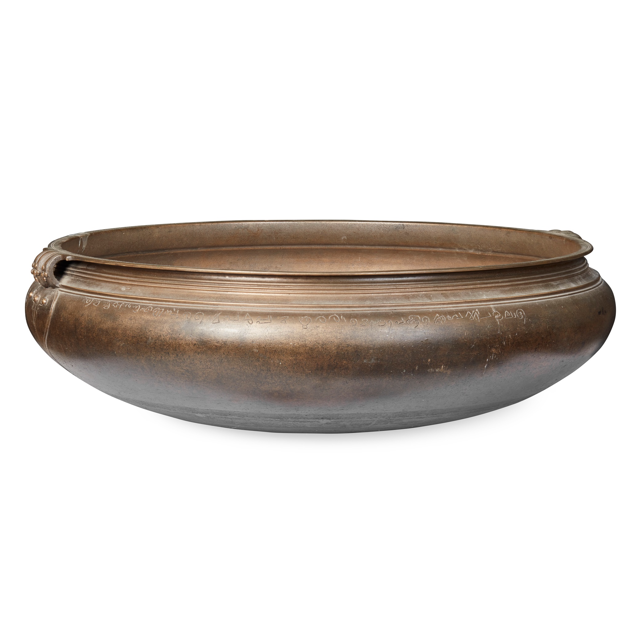 LARGE SOUTH INDIAN BRONZE URULI VESSEL