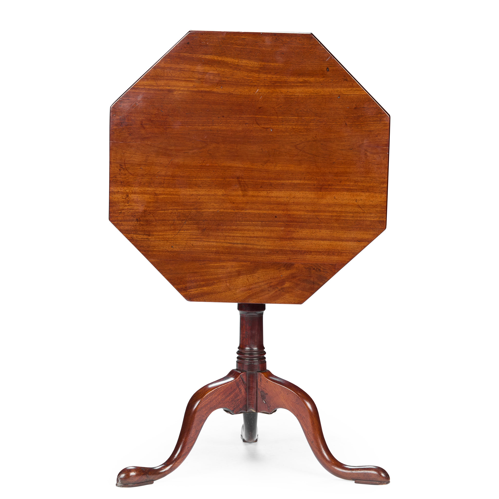 EARLY GEORGE III MAHOGANY OCTAGONAL WINE TABLE