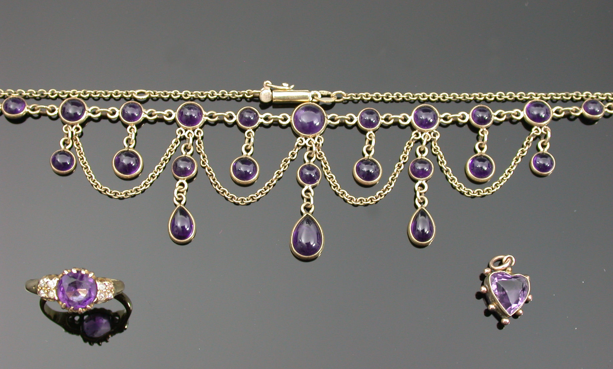 An Edwardian style 9ct gold necklace,