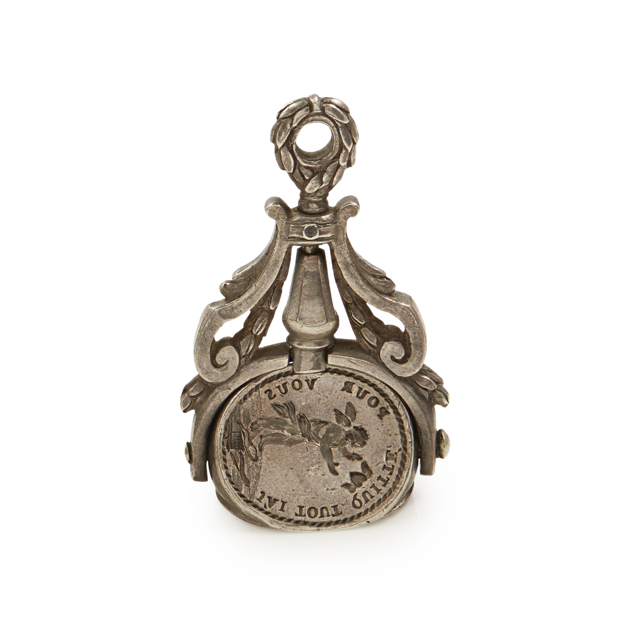 Past auction: An early 18th century three sided swivel seal fob