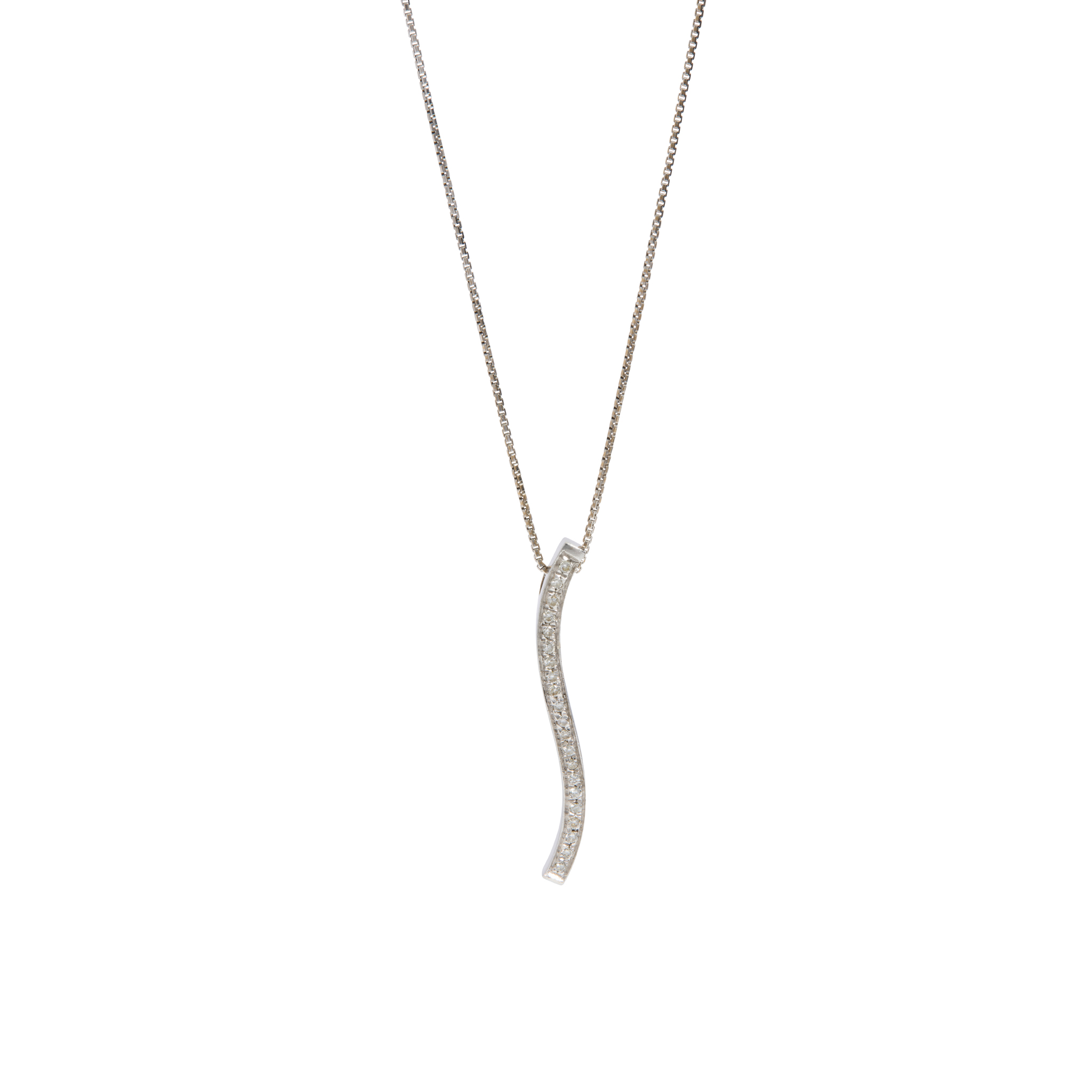 An Italian 18ct gold diamond pendant necklace