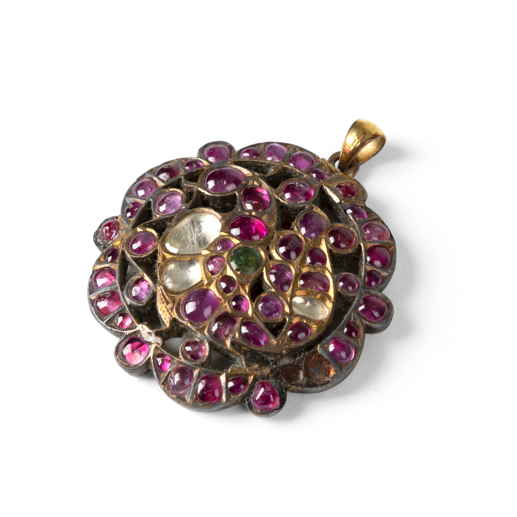 A RUBY BIRD PENDANT OR HAIR ORNAMENT
