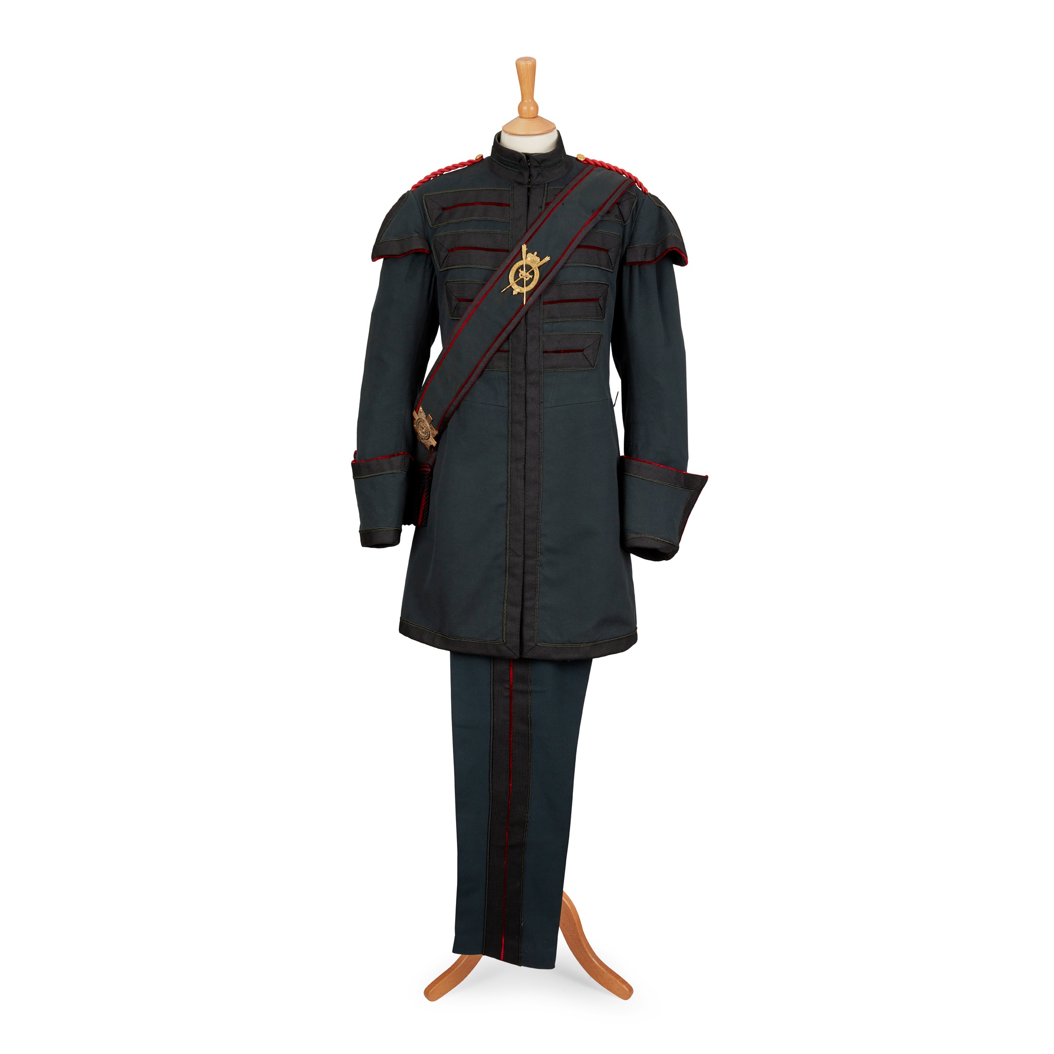 A VICTORIAN ROYAL COMPANY OF ARCHER'S UNIFORM