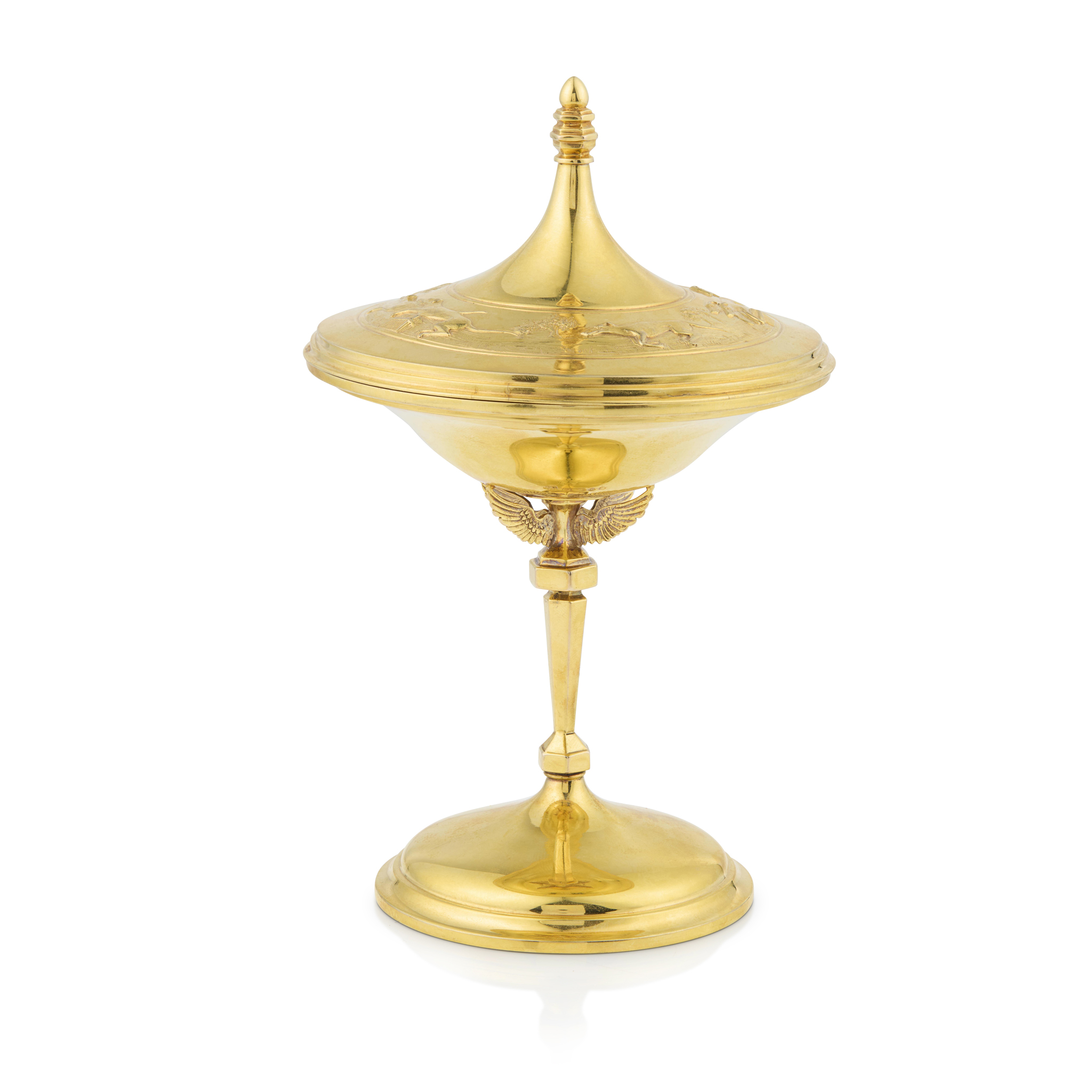 A 1930s 9ct TROPHY AND COVER