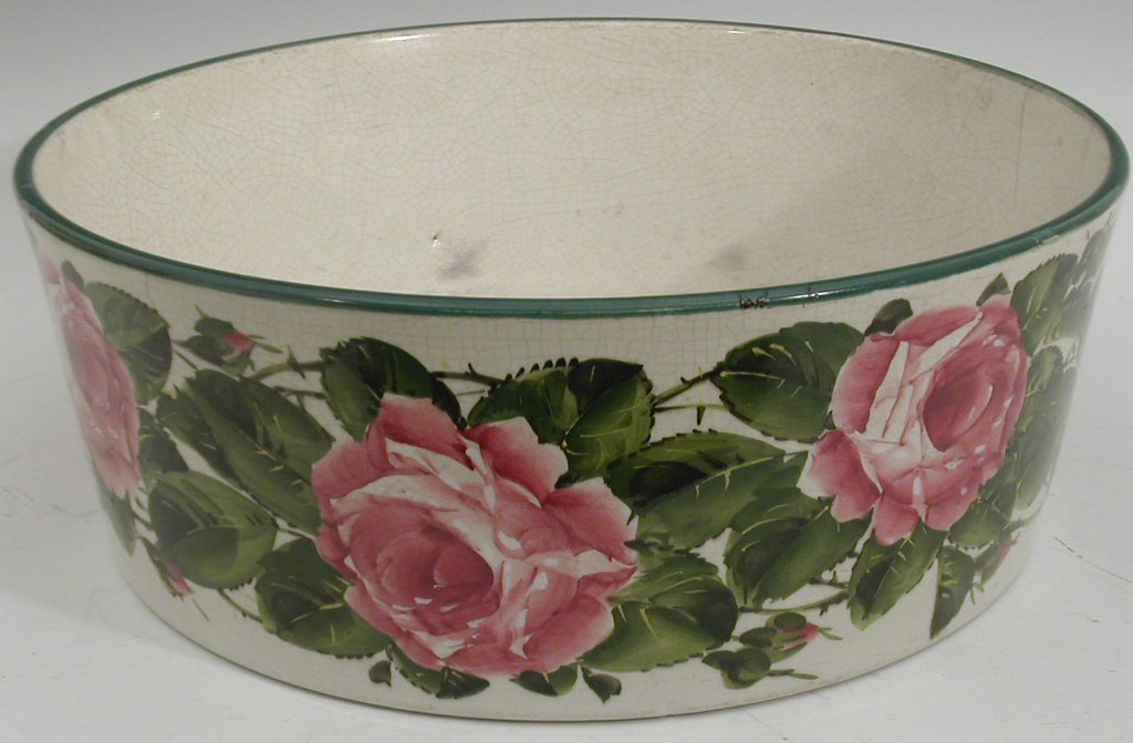 A large Wemyss circular bowl,