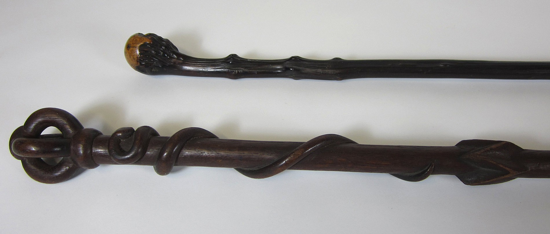 CARVED TRIBAL STYLE WOOD WALKING CANE