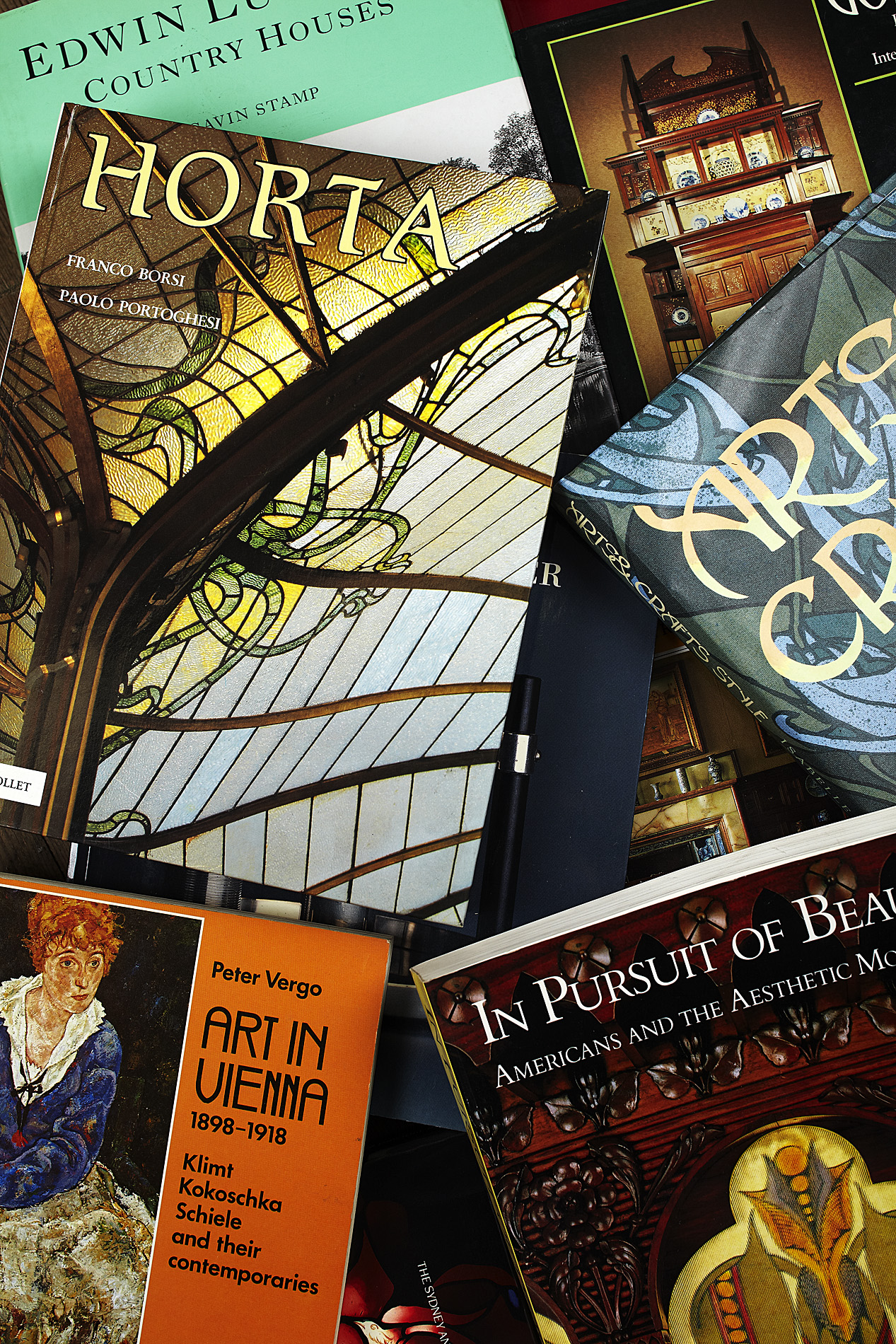 ART & ANTIQUE REFERENCE BOOKS