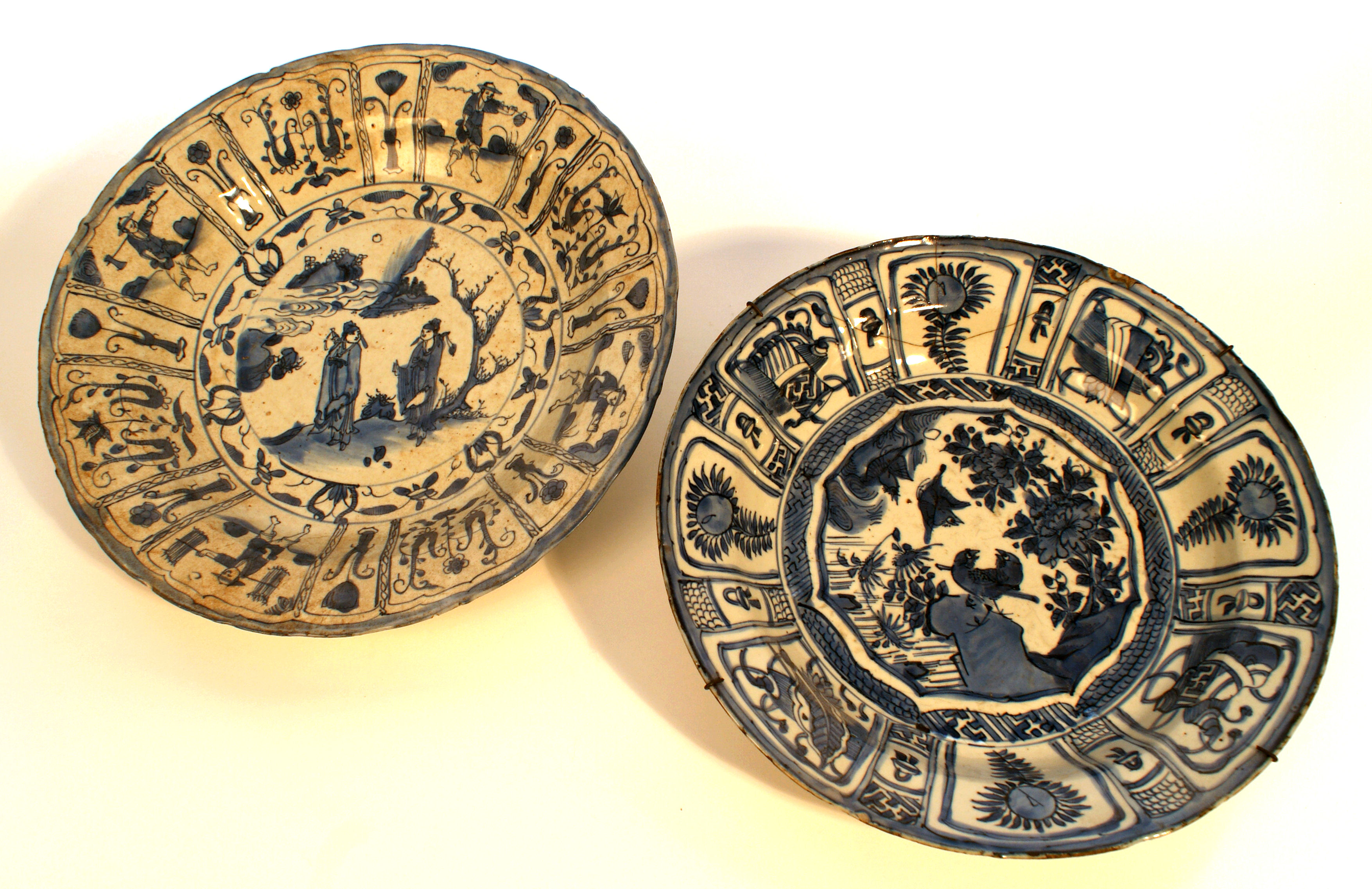 CHINESE WANLI PORCELAIN KRAAK DISH