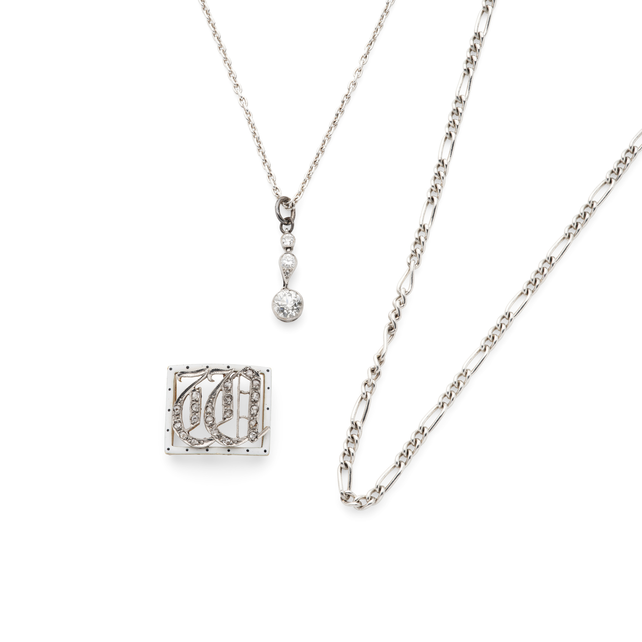 A diamond pendant necklace