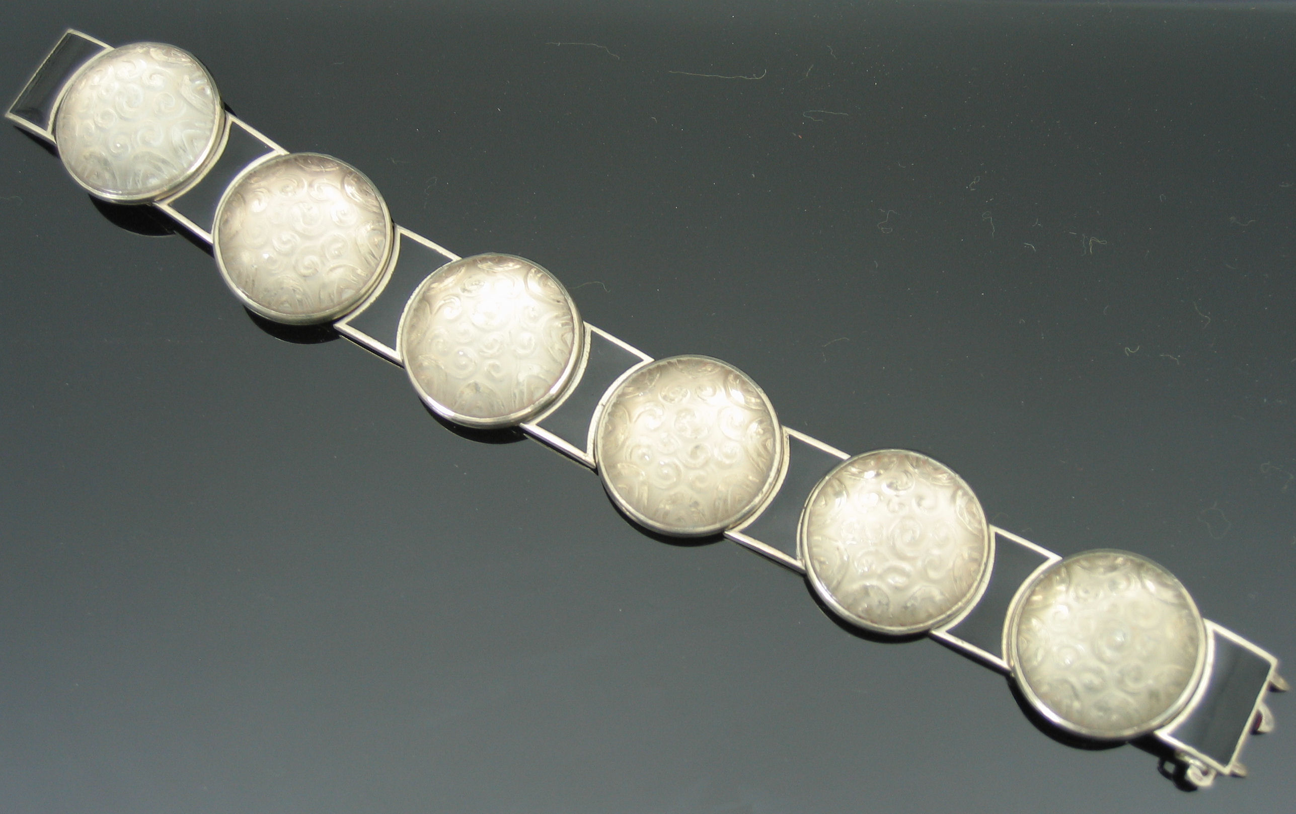 A French Art Deco bracelet,