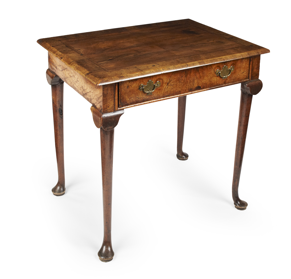 GEORGE II WALNUT SIDE TABLE