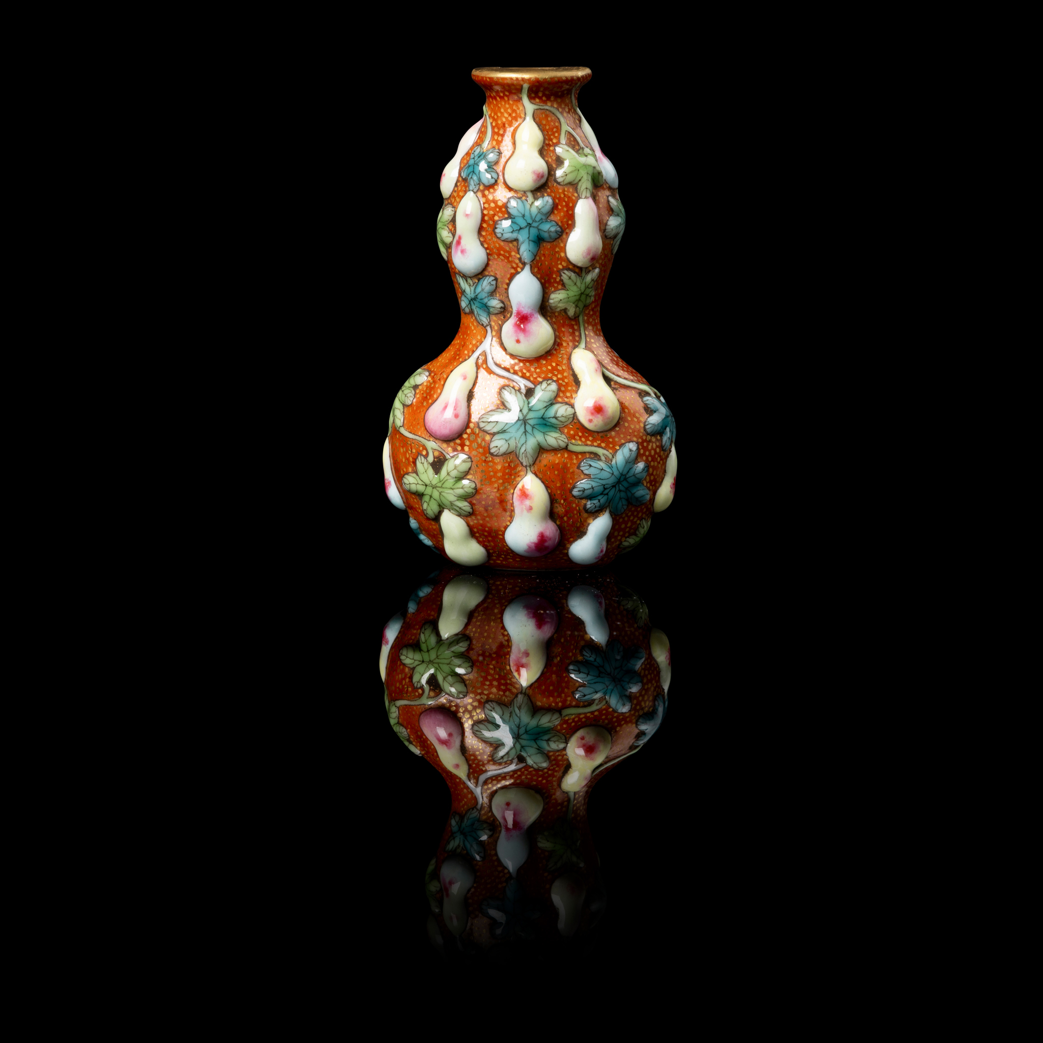 CHINESE FAMILLE ROSE 'DOUBLE GOURD' SNUFF BOTTLE