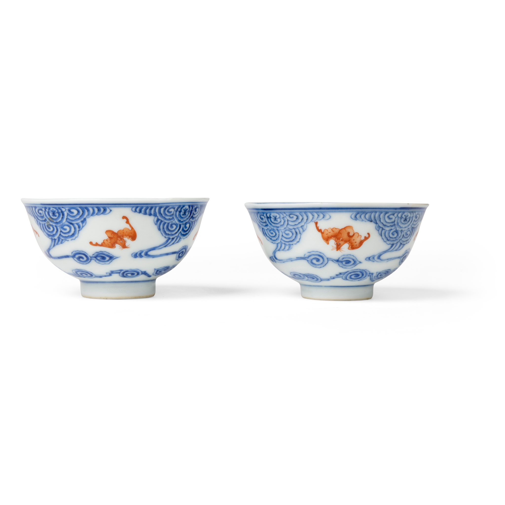 PAIR OF BLUE AND WHITE WITH IRON-RED-DECORATED 'BAT' BOWLS