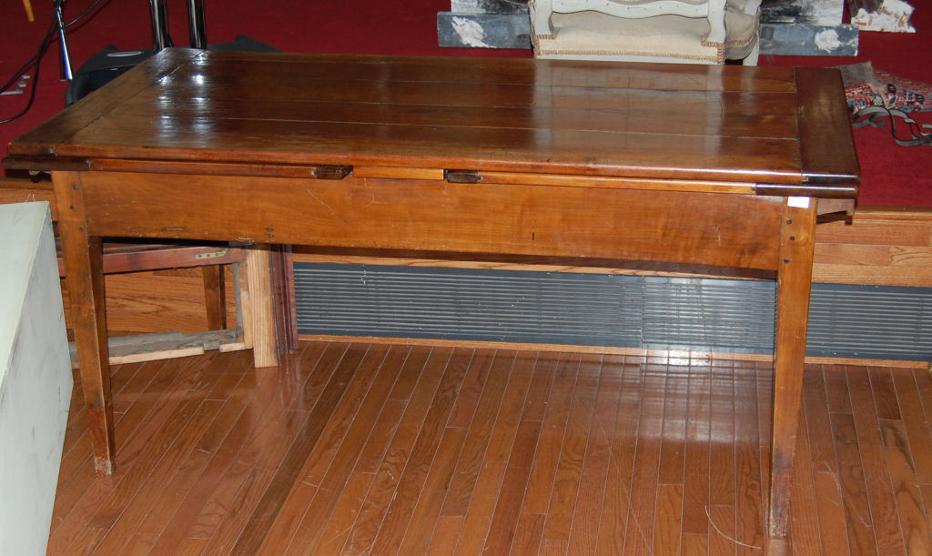 FRENCH PROVINCIAL FRUITWOOD DRAW-LEAF DINING TABLE