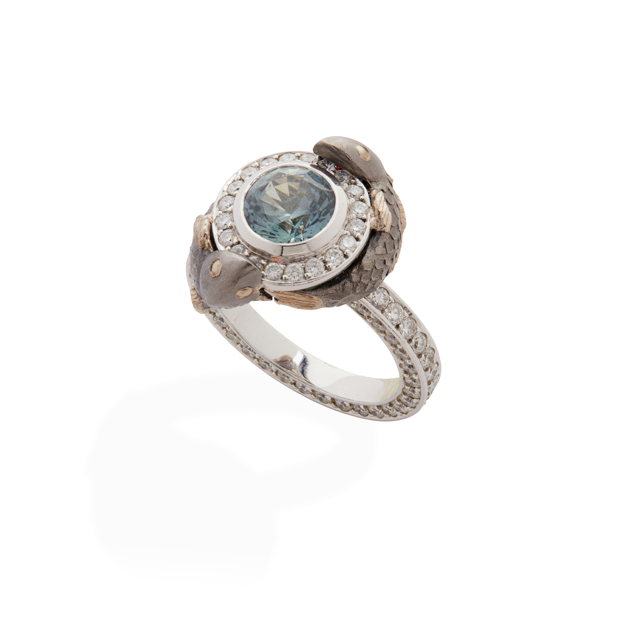 Theo Fennell: An 18ct white gold Koi Carp ‘Tryst’ ring