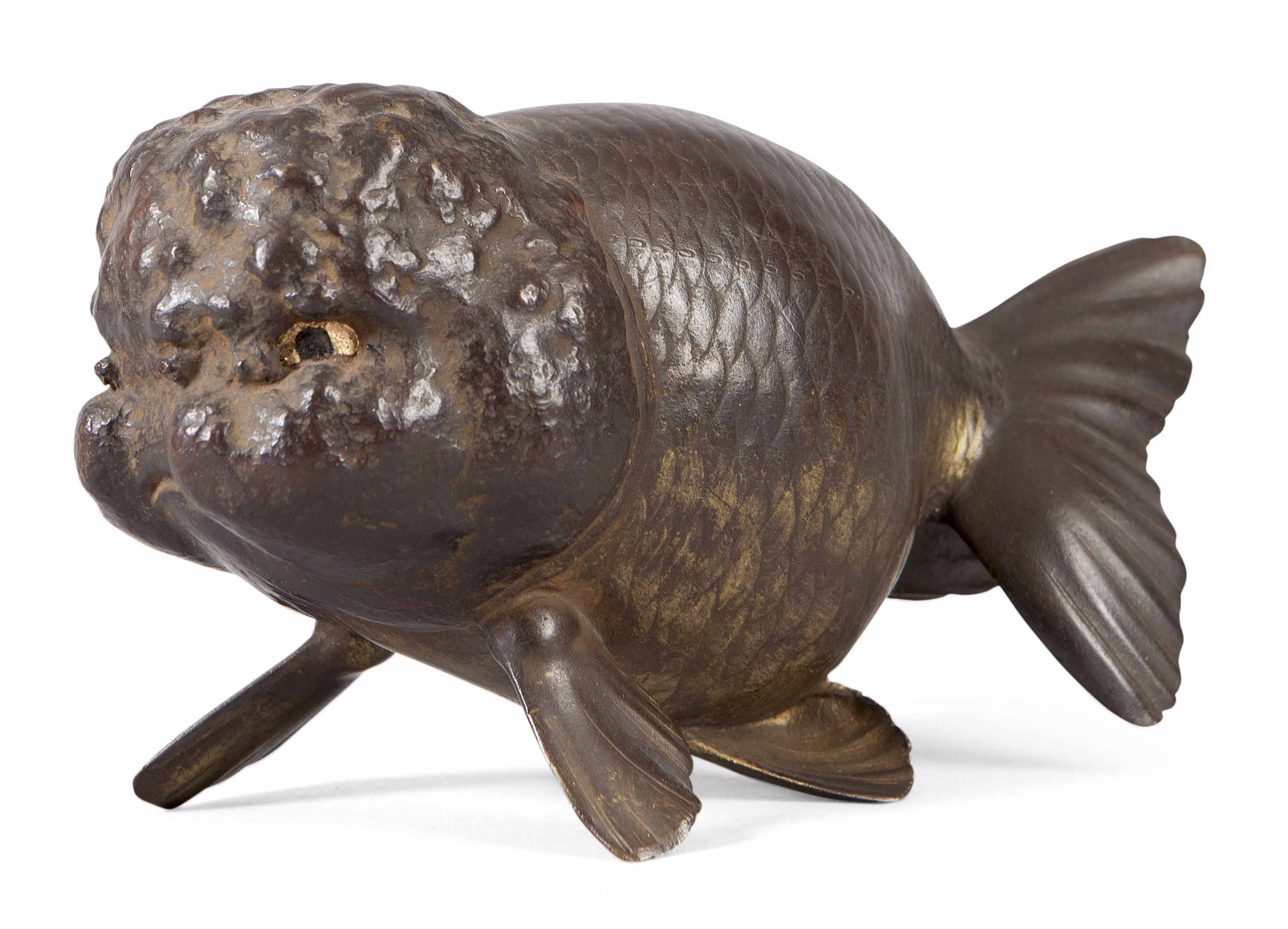 JAPANESE BRONZE FIGURE OF A BUBBLE EYE GOLDFISH