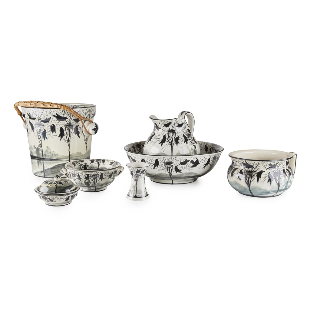 A WEMYSS WARE 'EARLSHALL' TOILET SET