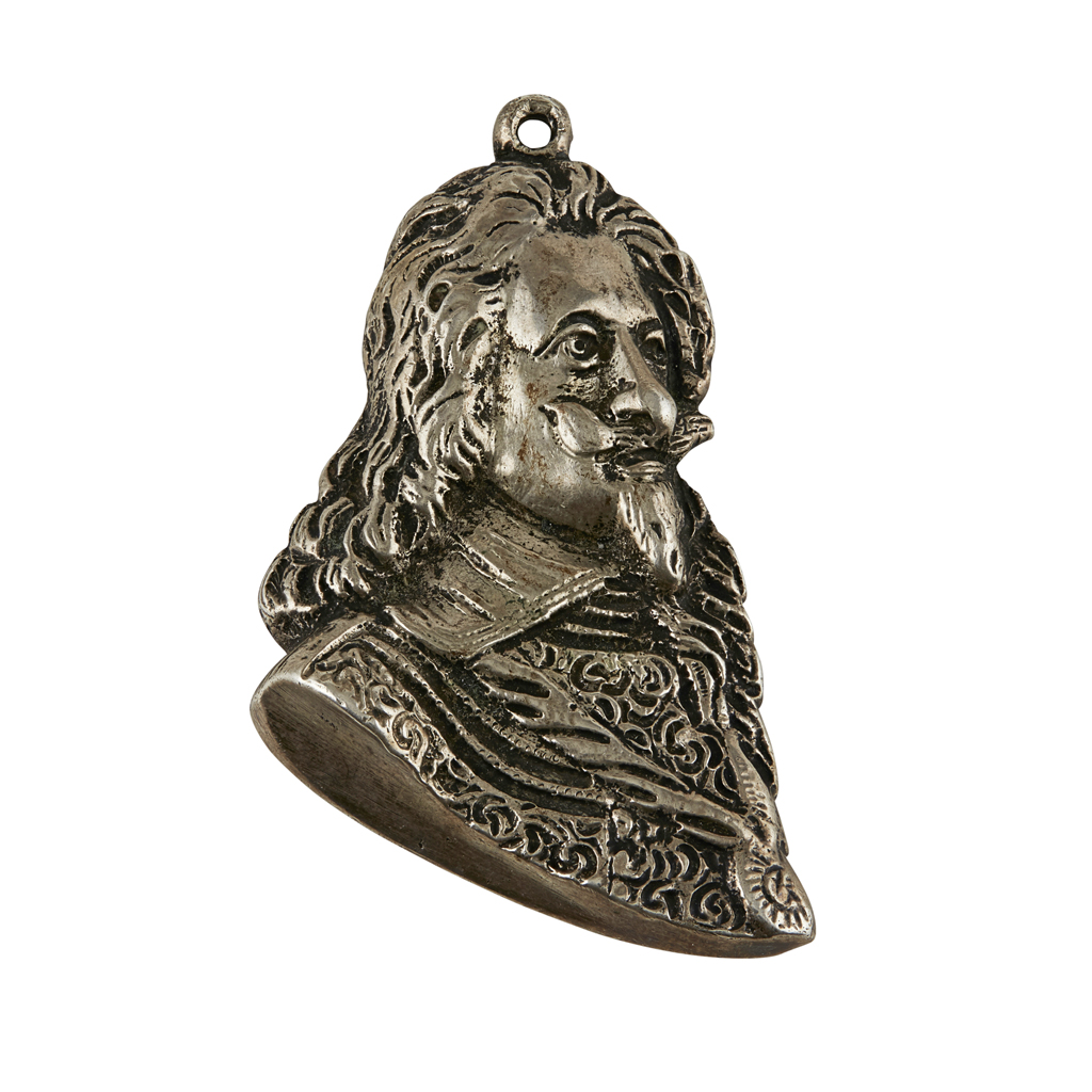AMENDMEND TO CATALOGUE A Charles I amulet