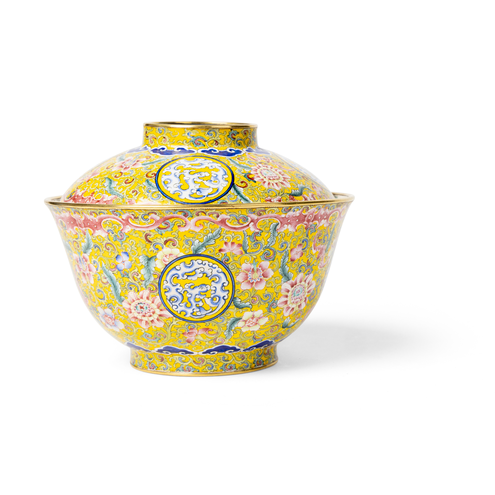 CHINESE PAINTED ENAMEL BOWL WITH COVER