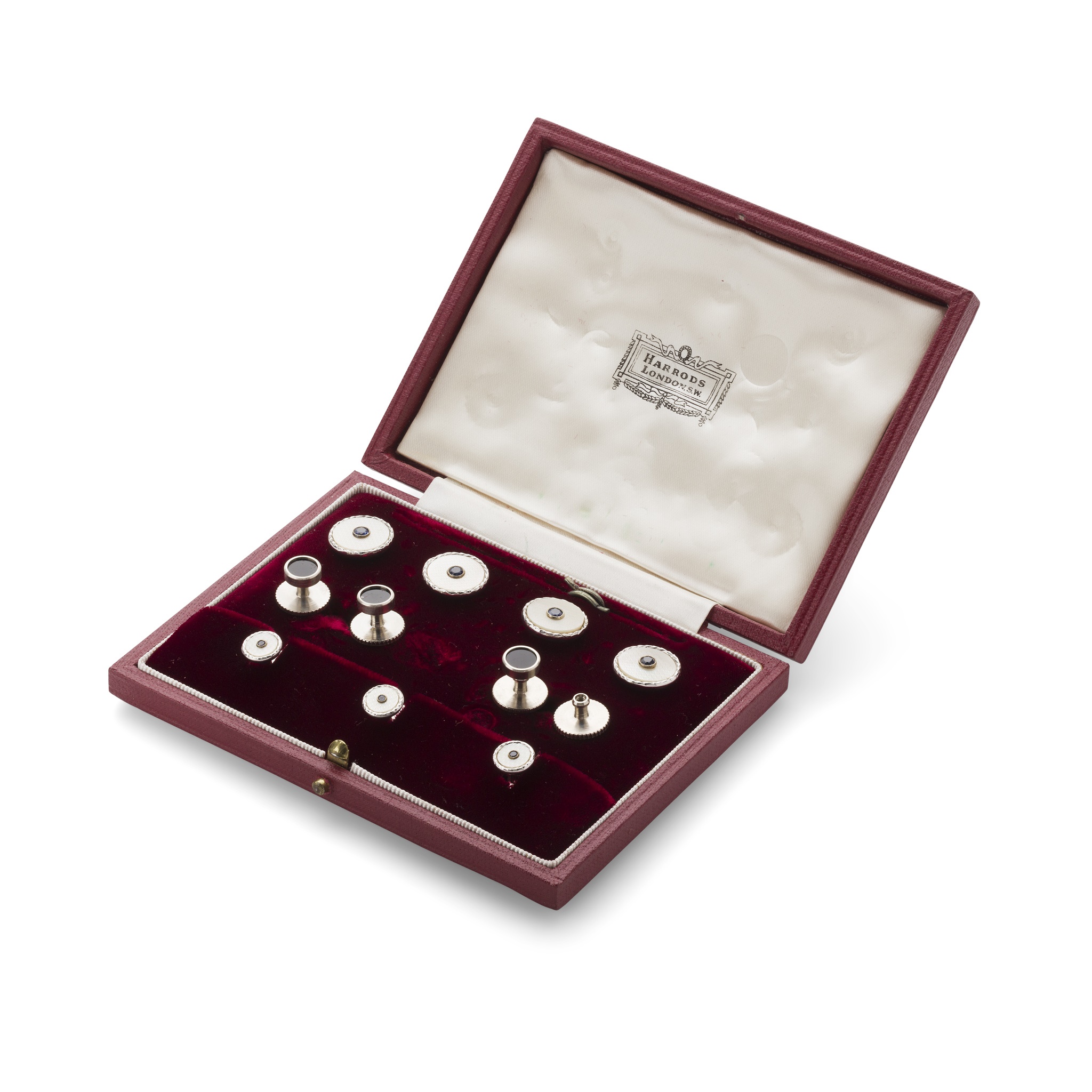 A gentleman's cased dress set