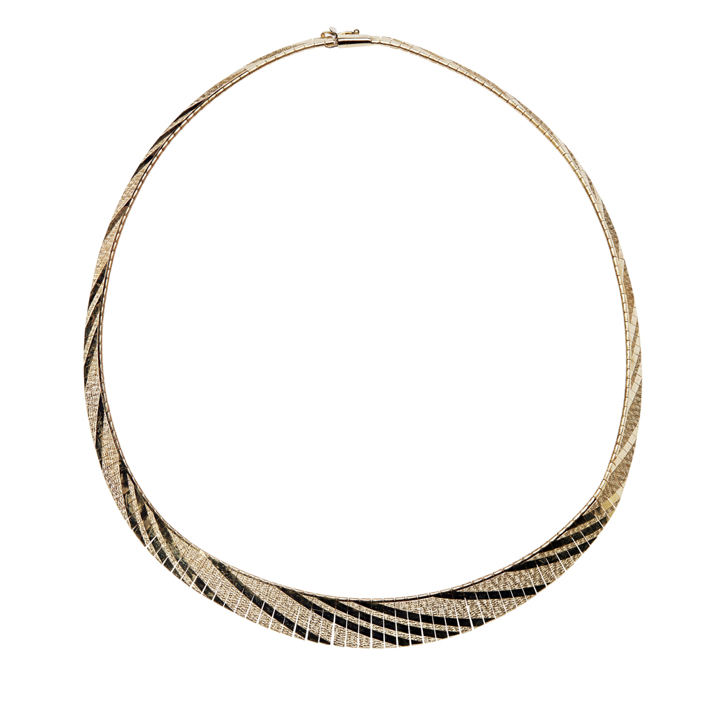 A modern fringed necklace