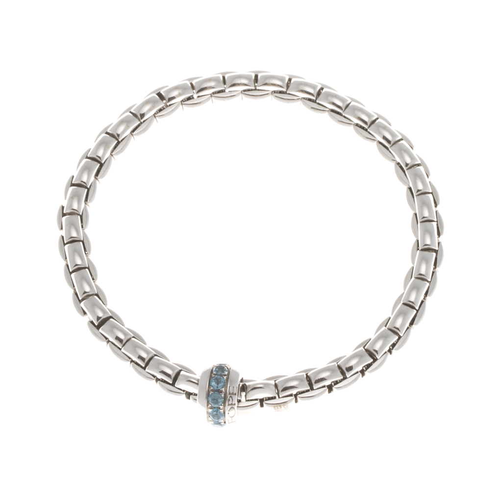 FOPE - An 18ct white gold bracelet