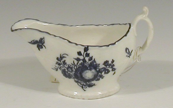 A Caughley blue printed silver shape sauce boat,