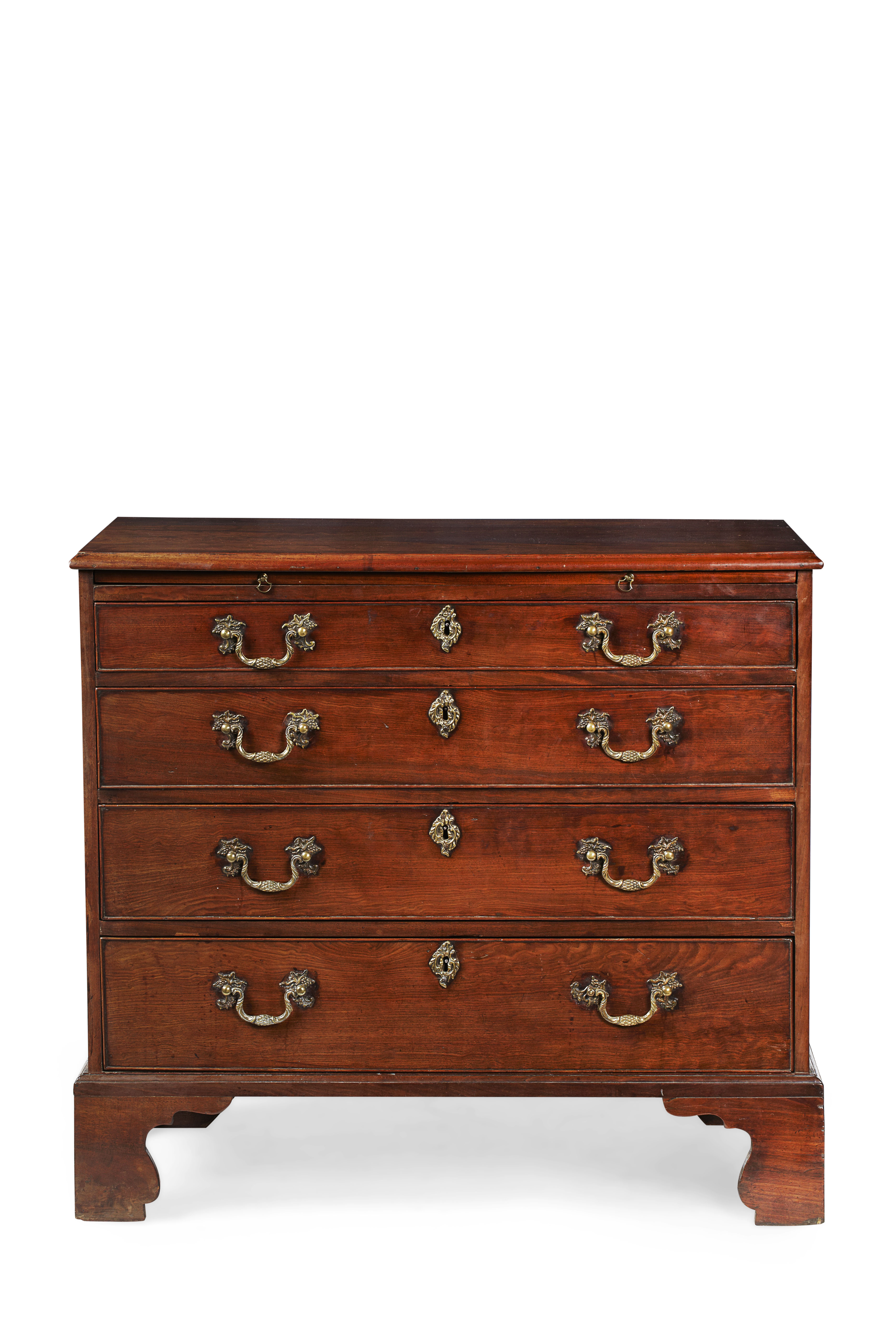 GEORGE III MAHOGANY CHEST OF DRAWERS