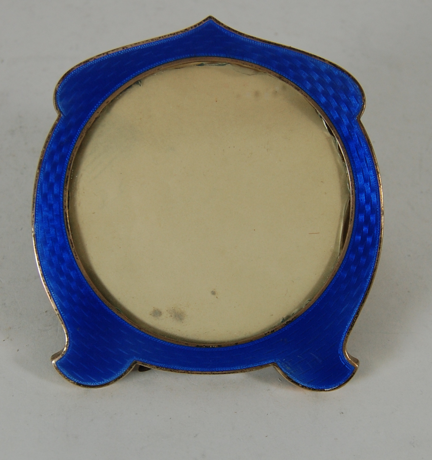A modern enamel photo frame