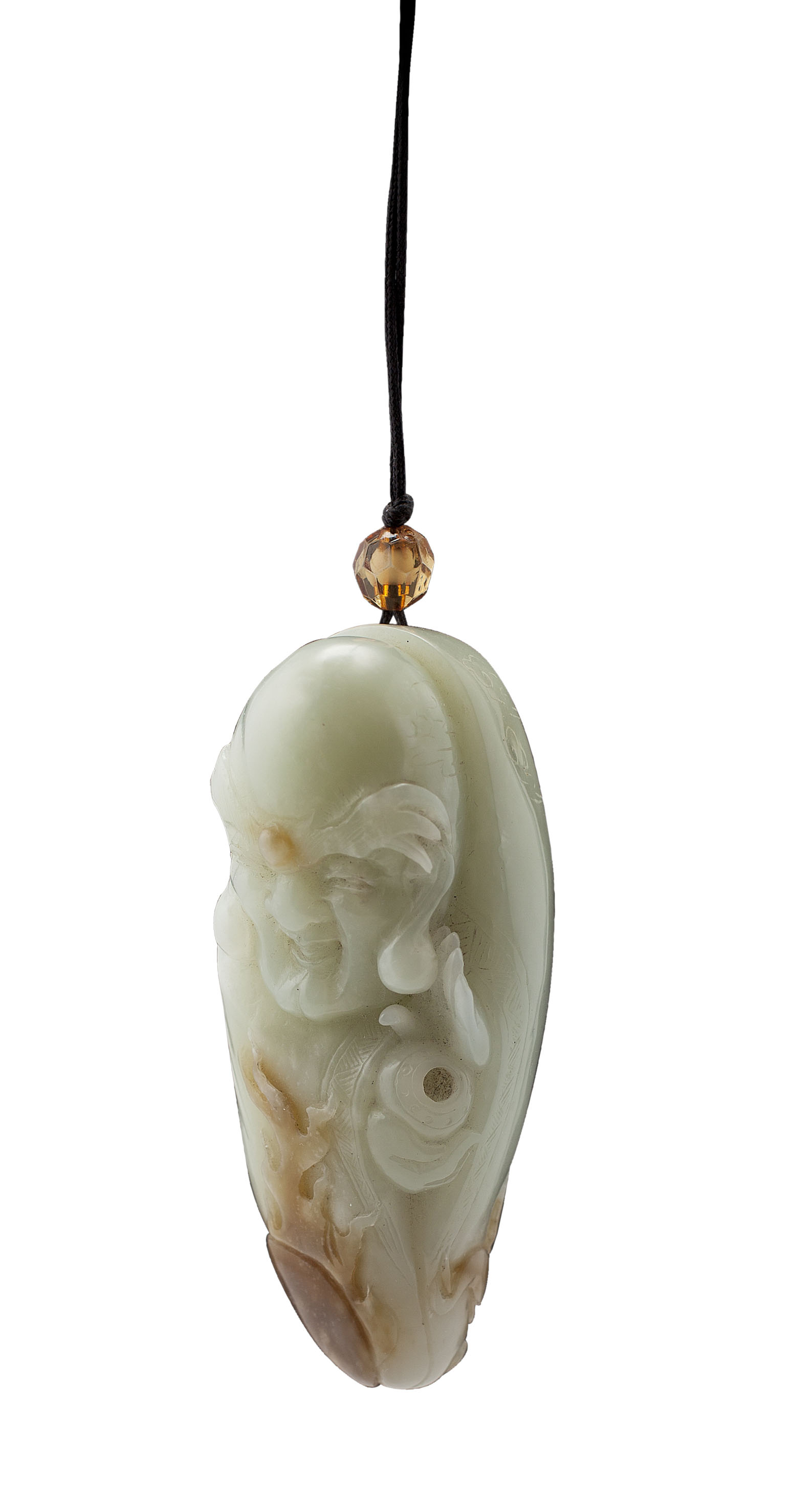 CHINESE CARVED JADE PENDANT