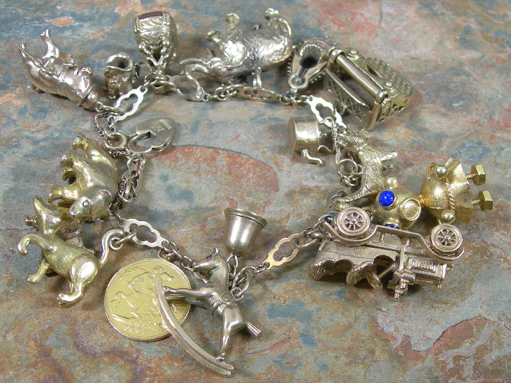 A 9ct gold fancy link bracelet,