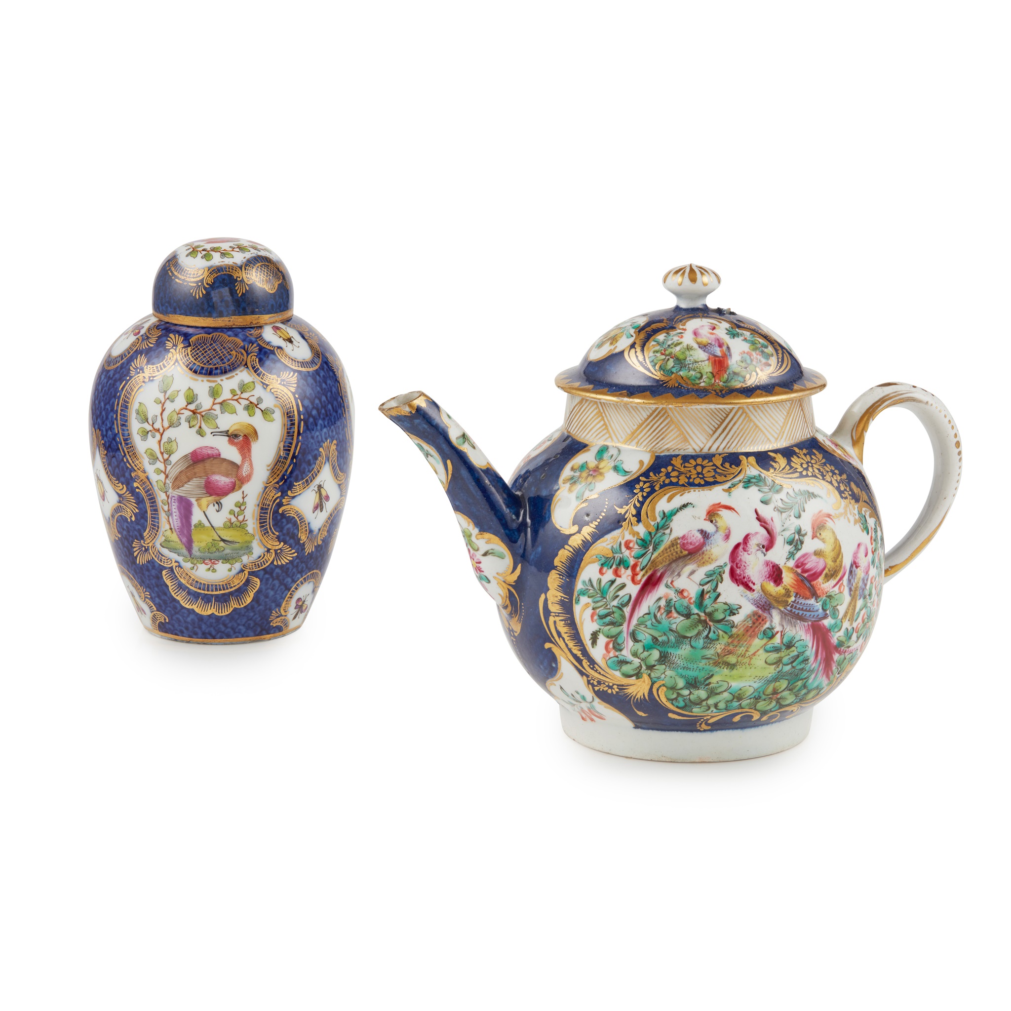 DATED BOW TEAPOT AND COVER