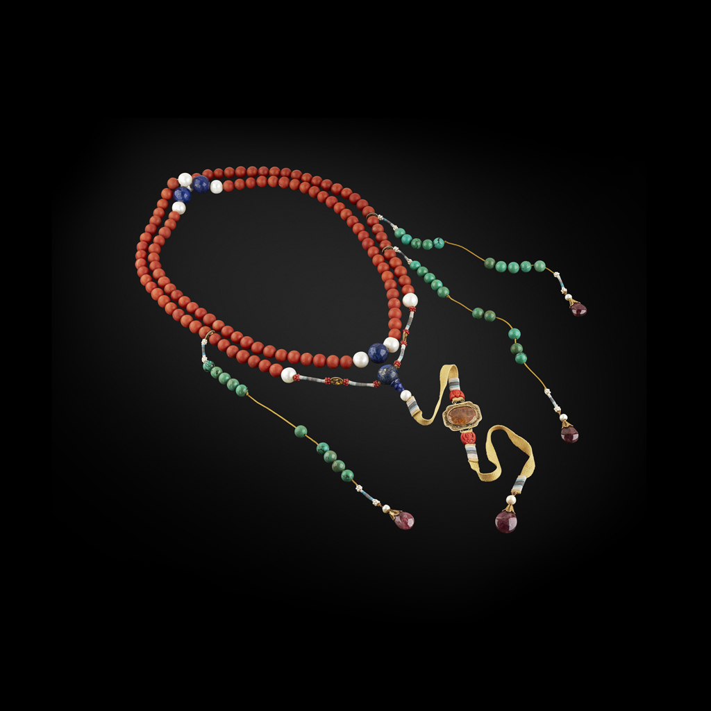 STAINED HARDSTONE MANDARIN COURT NECKLACE