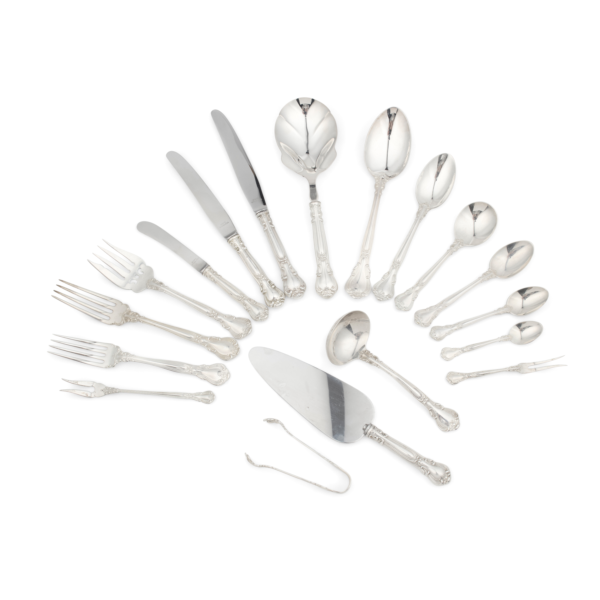 AN EARLY 20TH CENTURY CANADIAN CANTEEN OF 'CHANTILLY PATTERN' FLATWARE