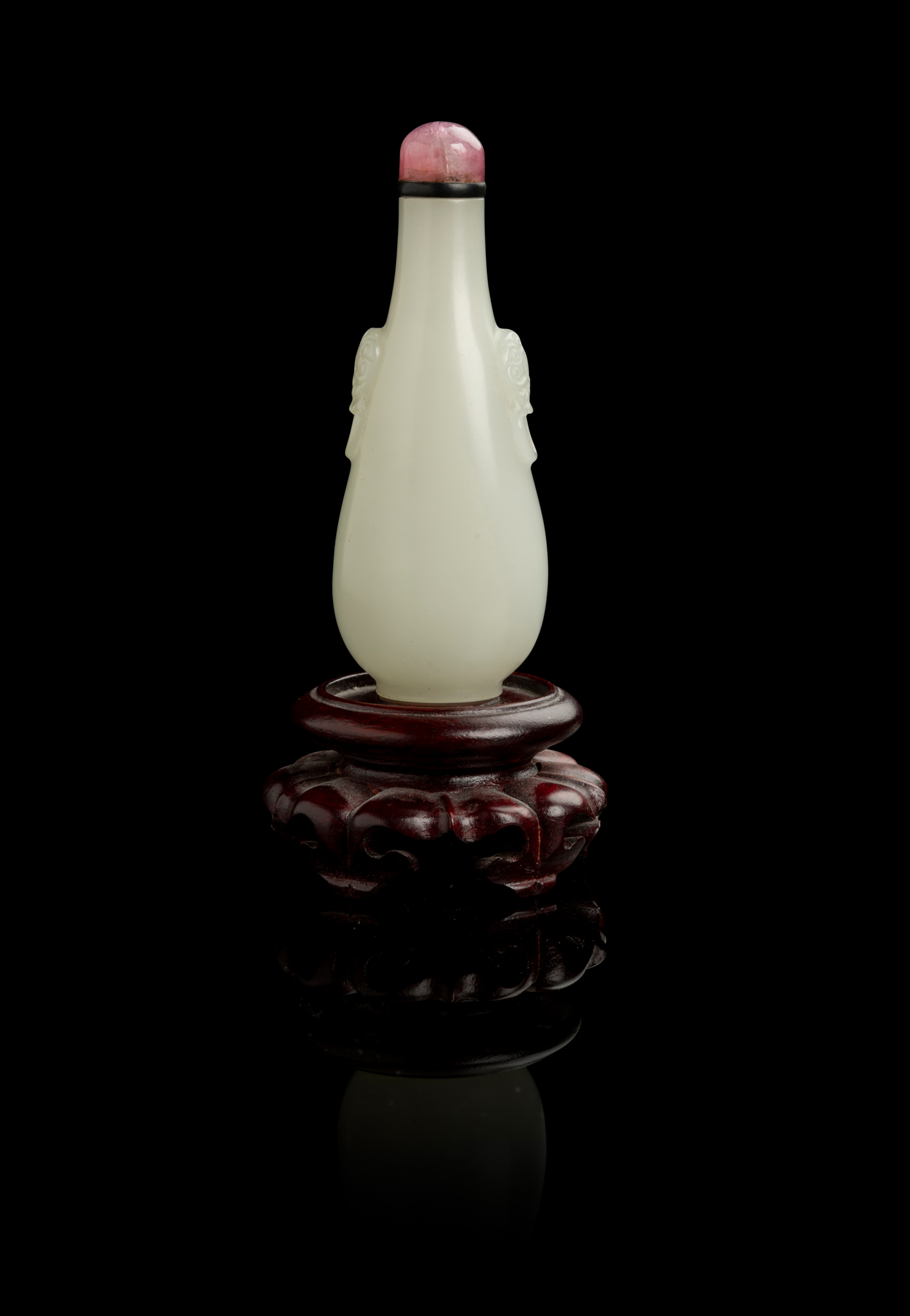 WHITE JADE SNUFF BOTTLE