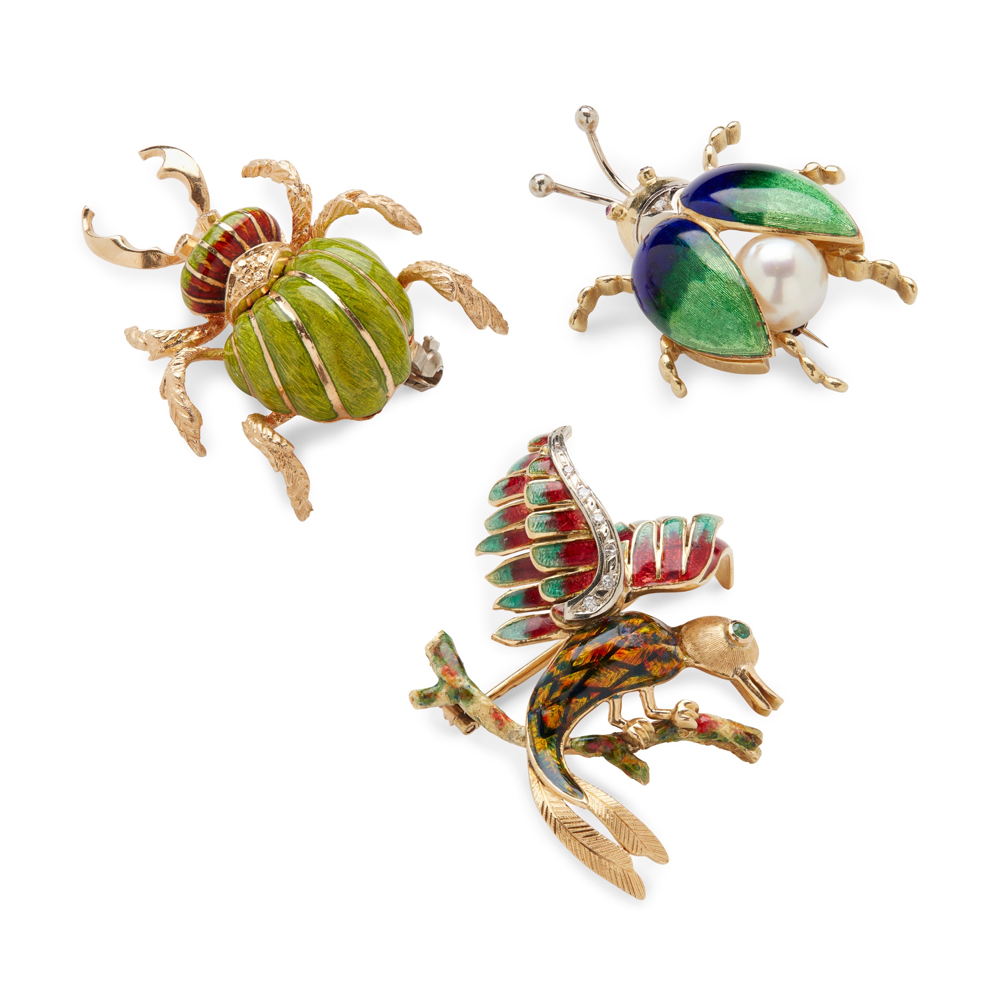 A collection of novelty brooches