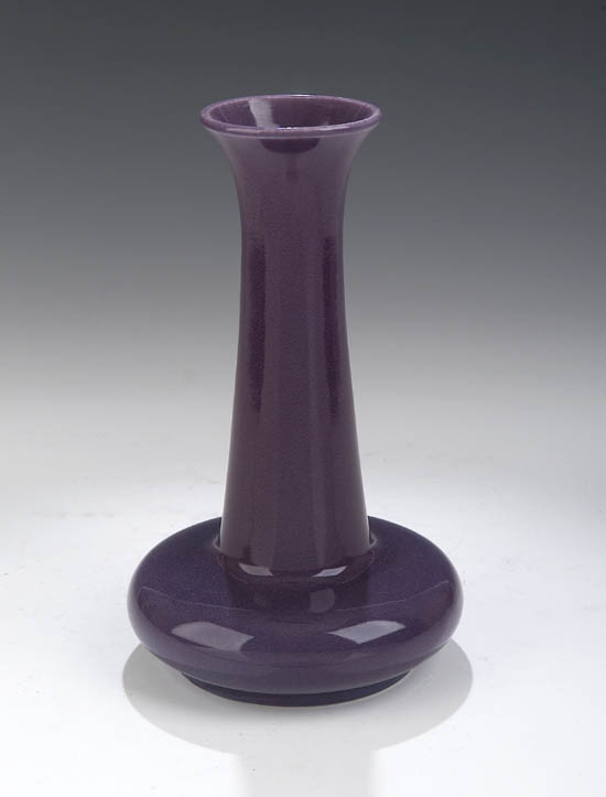 A Ruskin bottle vase