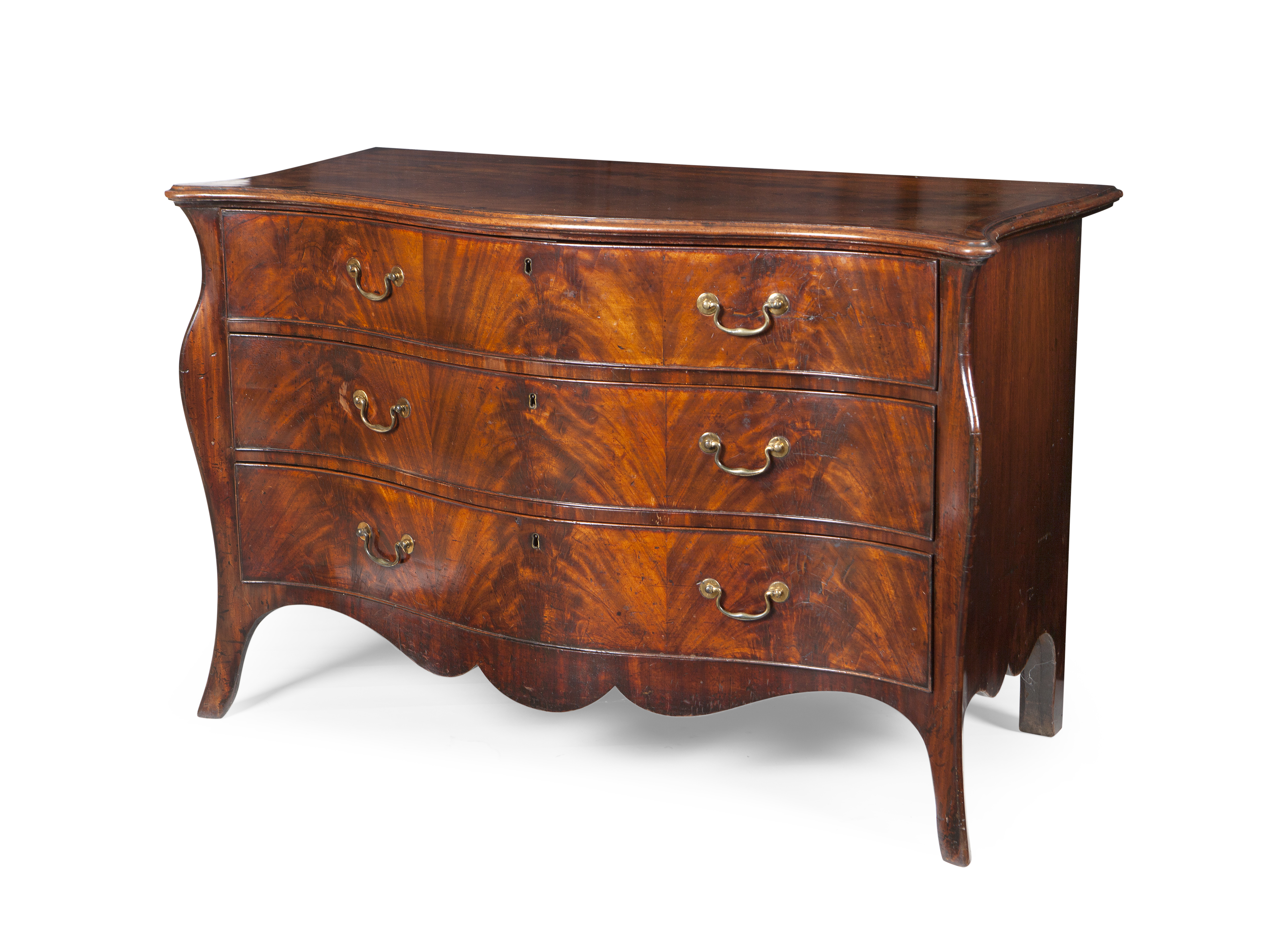 FINE GEORGE III MAHOGANY SERPENTINE FRENCH HEPPLEWHITE COMMODE