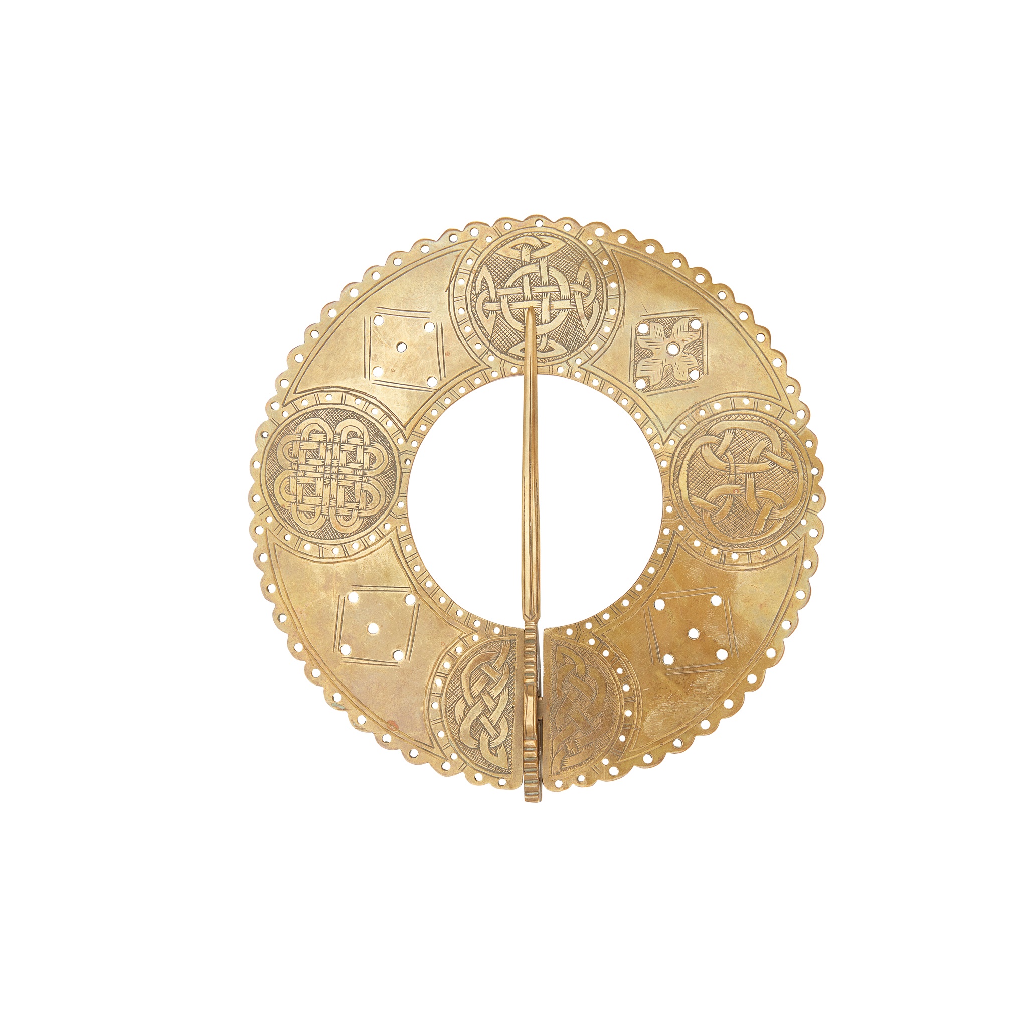 A BRASS PLAID BROOCH