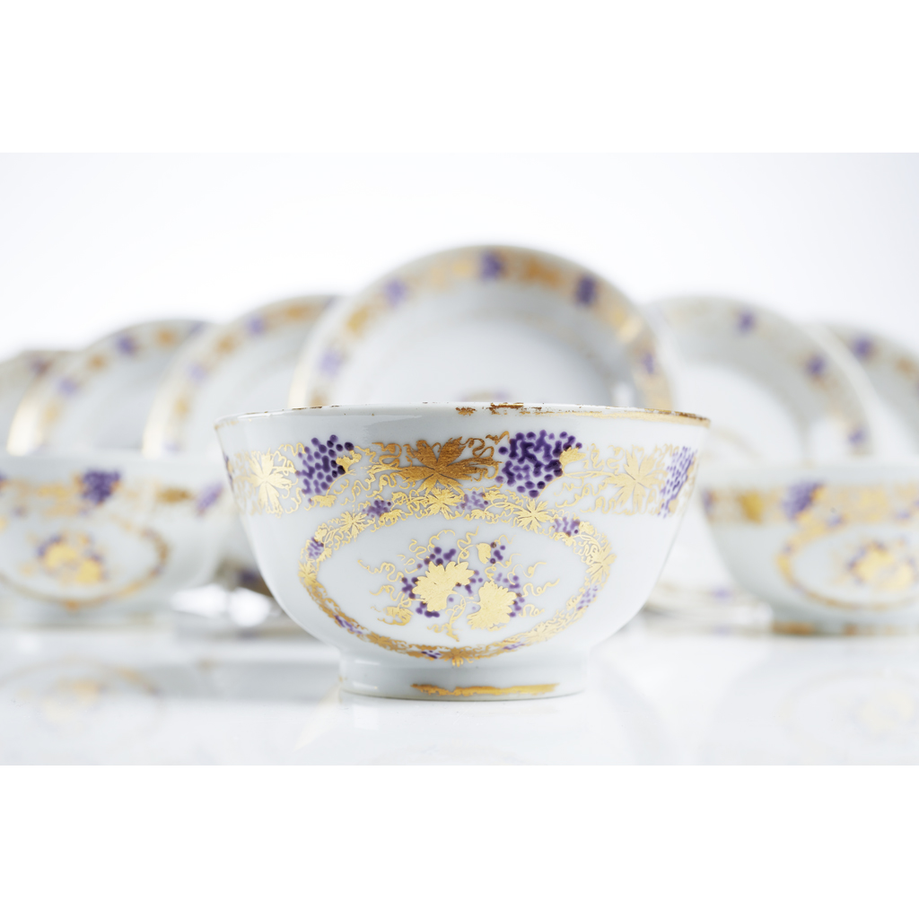 CHINESE EXPORT PORCELAIN PART TEA SERVICE