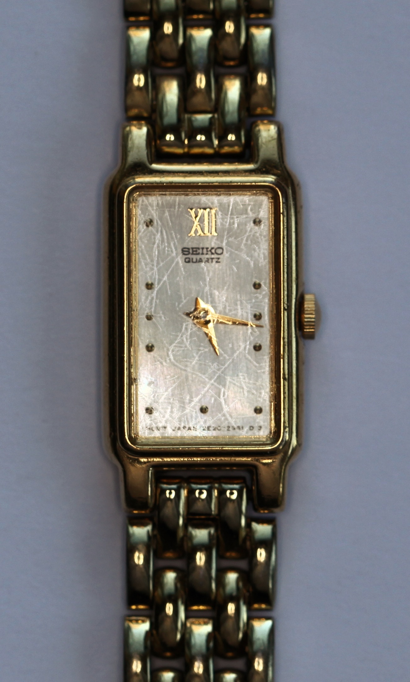 A collection of miscellaneous jewellery