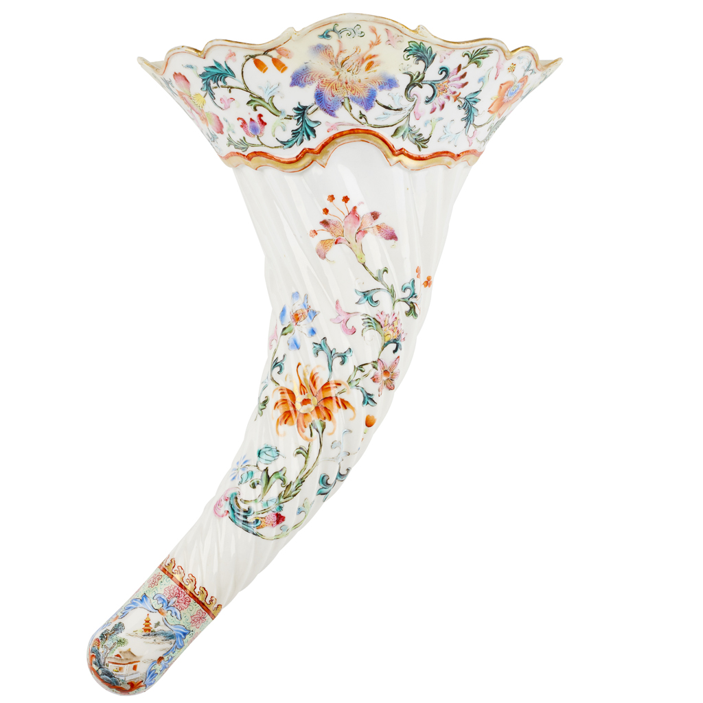 RARE FAMILLE ROSE 'CORNUCOPIA' WALL VASE