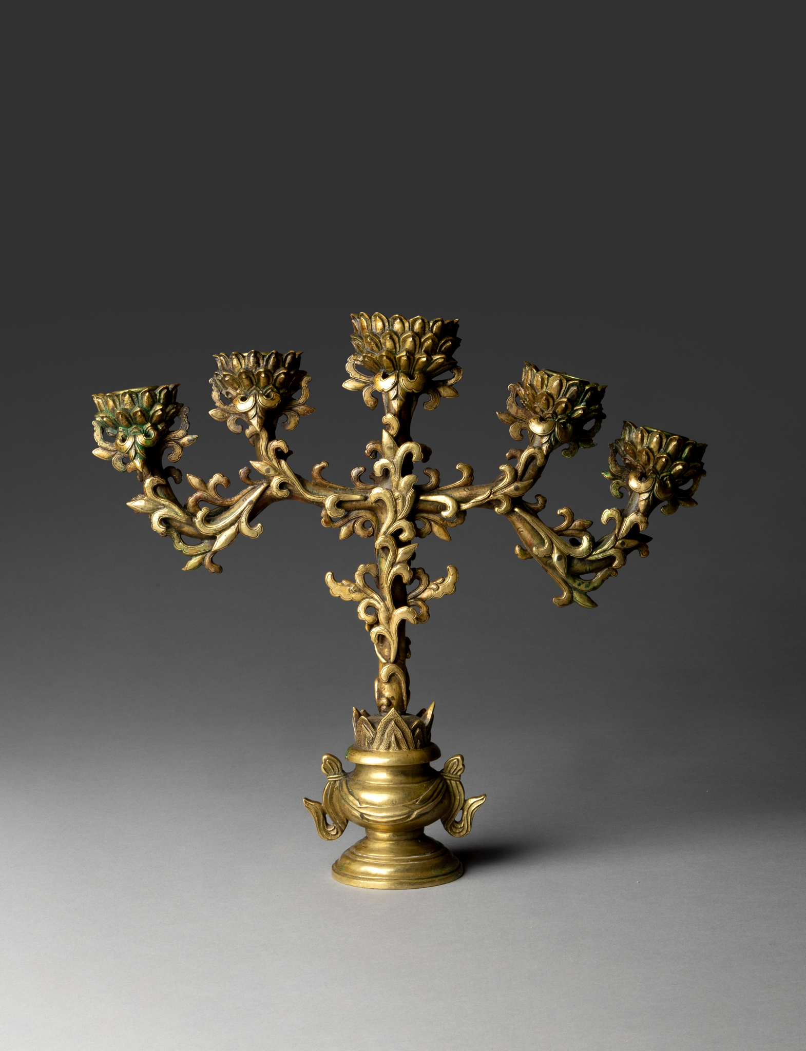 CHINESE GILT BRONZE STAND FOR BUDDHIST 'FIVE SENSORY OFFERINGS'