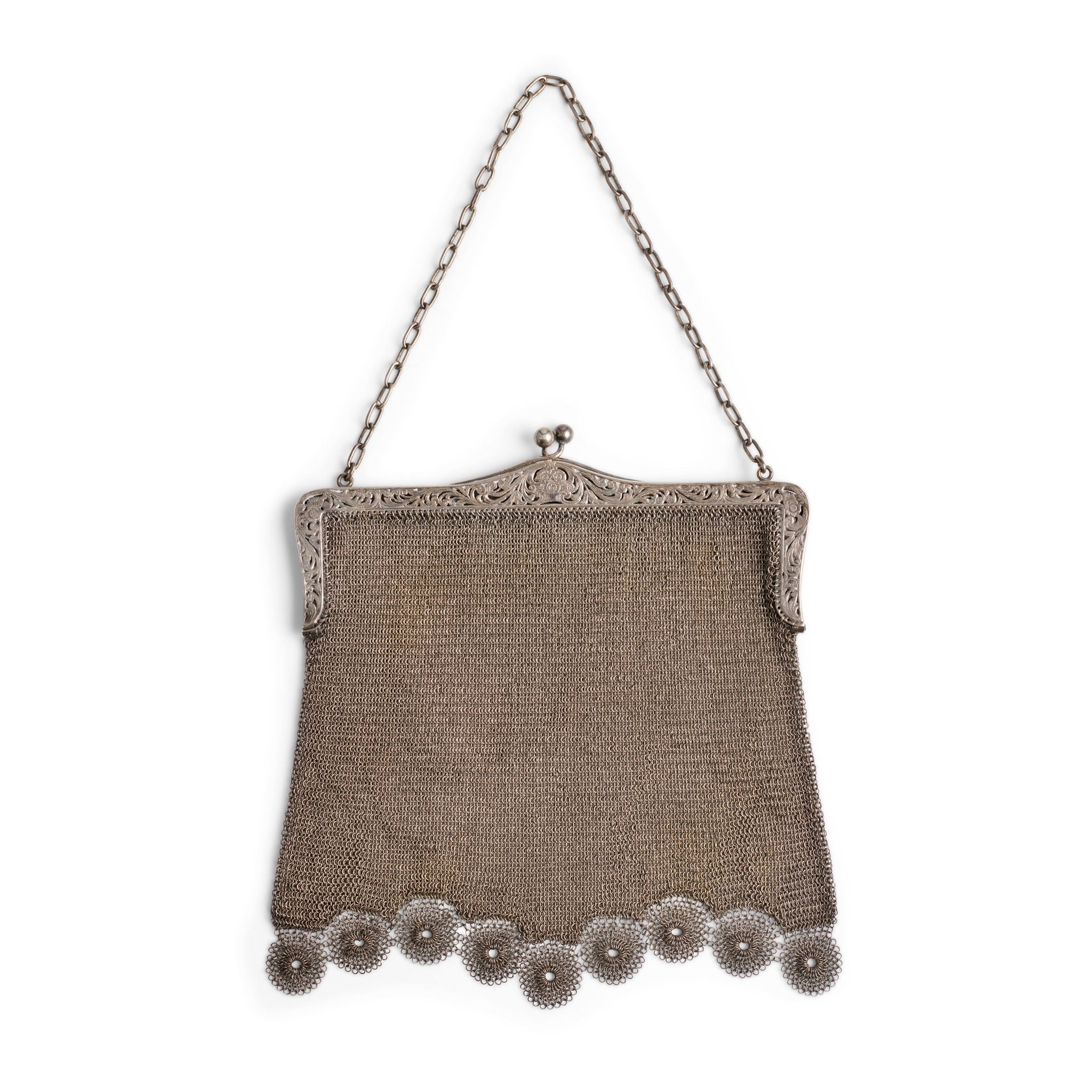 A 1940s silver mesh purse