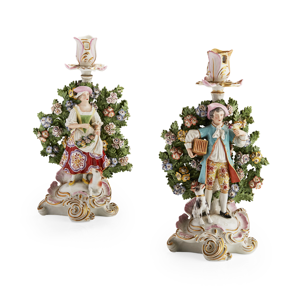 PAIR OF CHELESEA STYLE PORCELAIN CANDLESTICKS