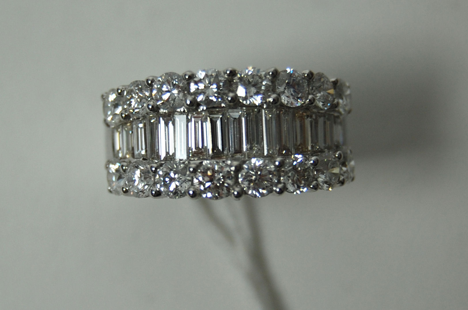 An all diamond cluster ring,