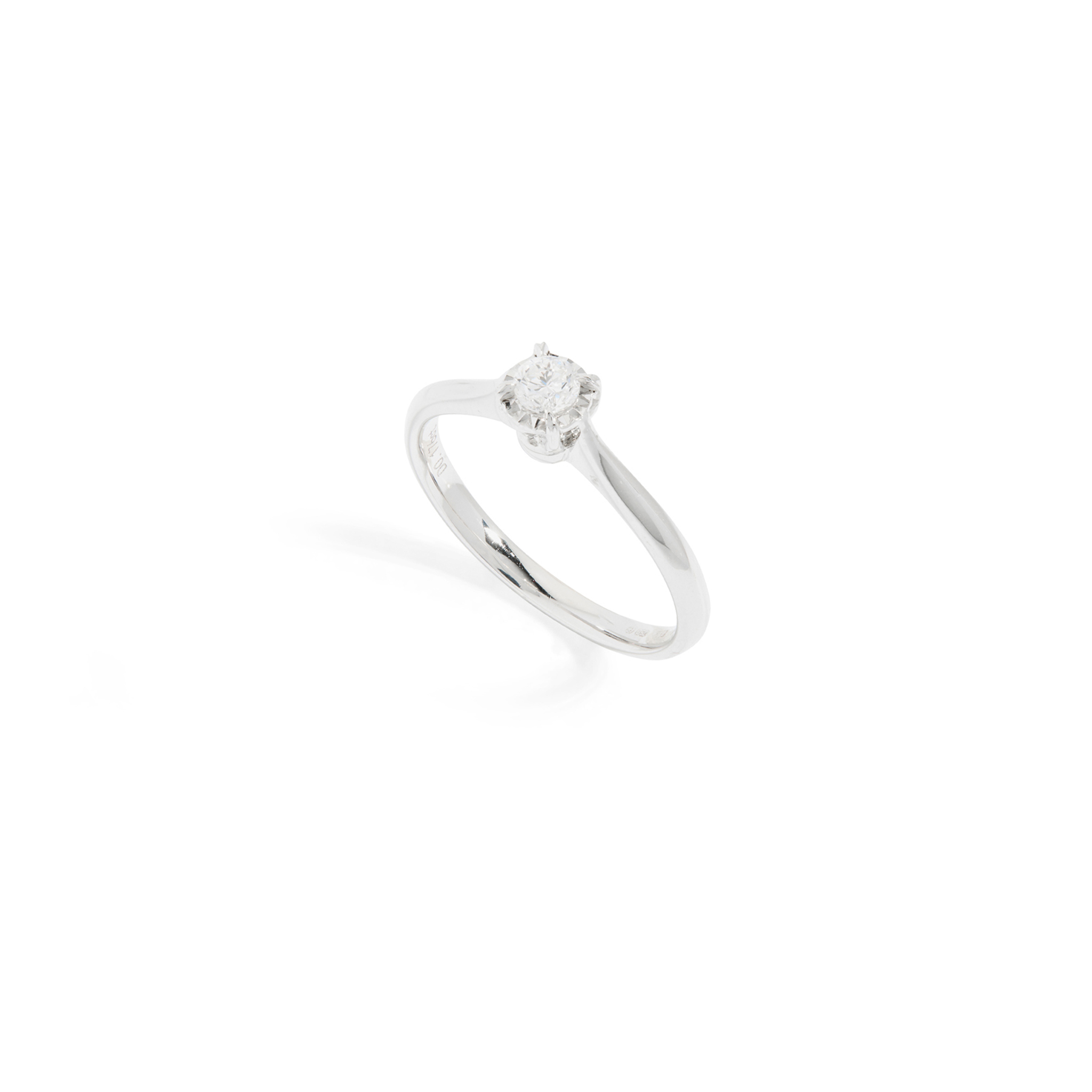 An 18ct gold diamond single-stone ring